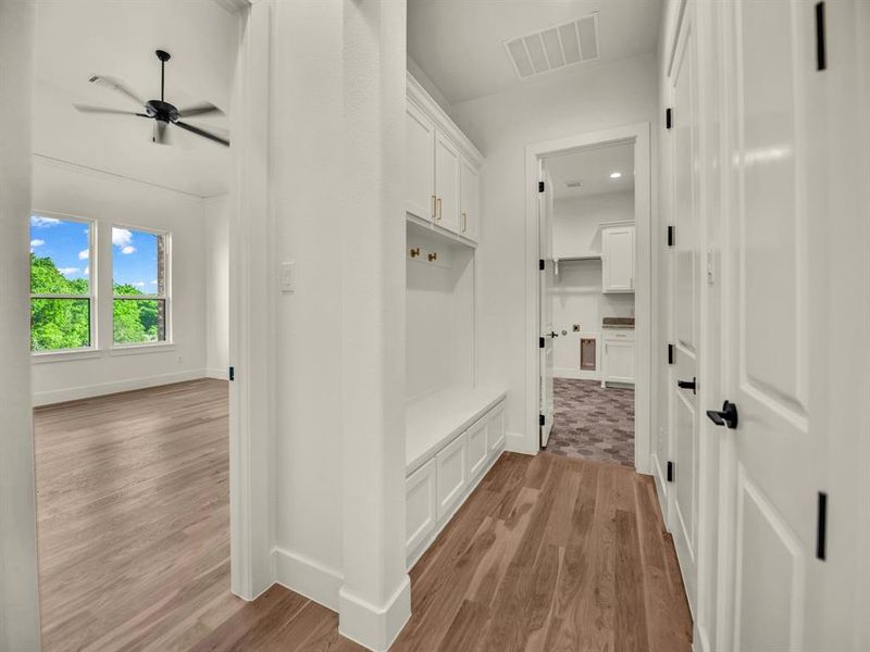 Spacious, unfurnished interior of a new home in , Weatherford (Image 32).