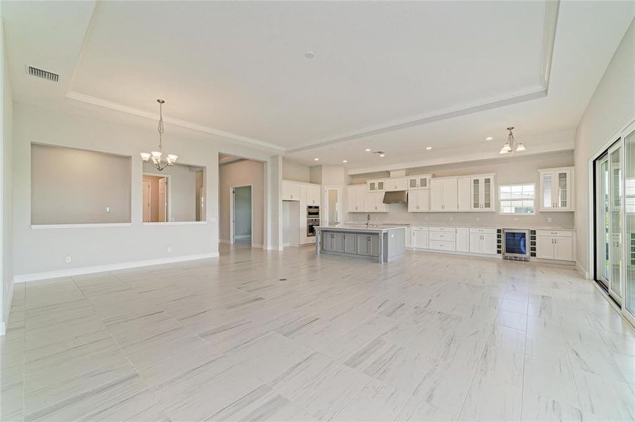 Spacious, unfurnished interior of a new home in Mirada, San Antonio (Image 30).