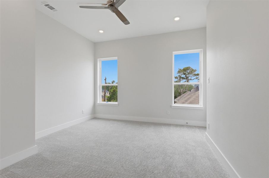 Spacious, unfurnished interior of a new home in , Houston (Image 23).
