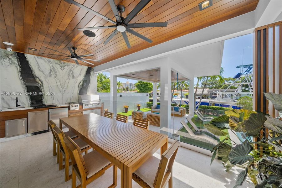 Community amenities in , North Miami (Image 50).