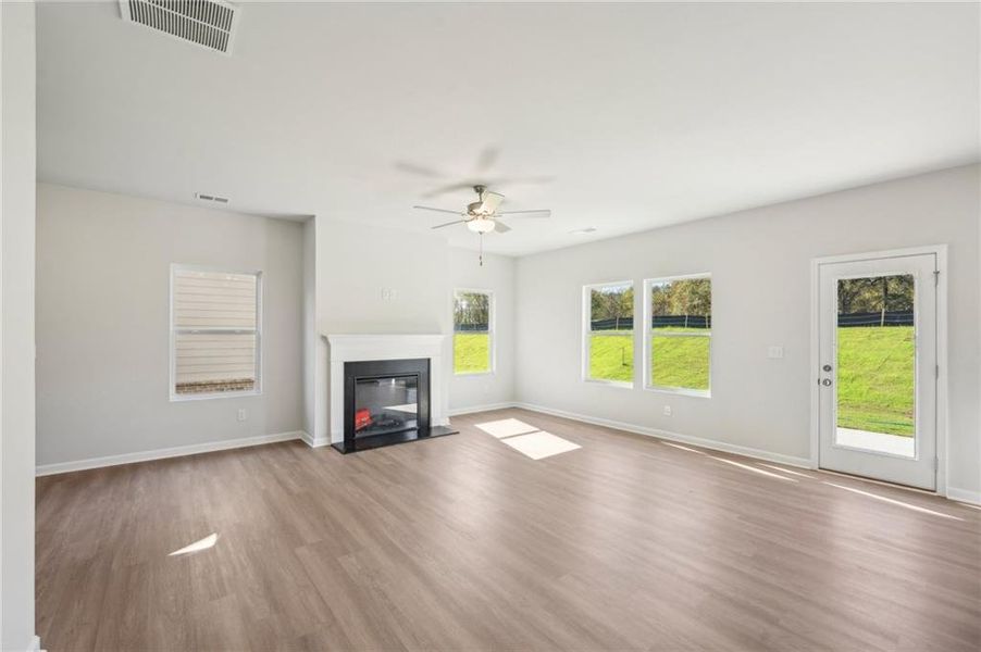 Spacious, unfurnished interior of a new home in Neely Farm, Covington (Image 26).