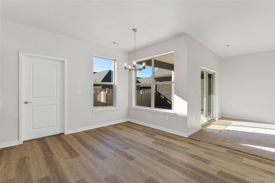 Spacious, unfurnished interior of a new home in The Courtyards at Lupton Village, Fort Lupton (Image 22).