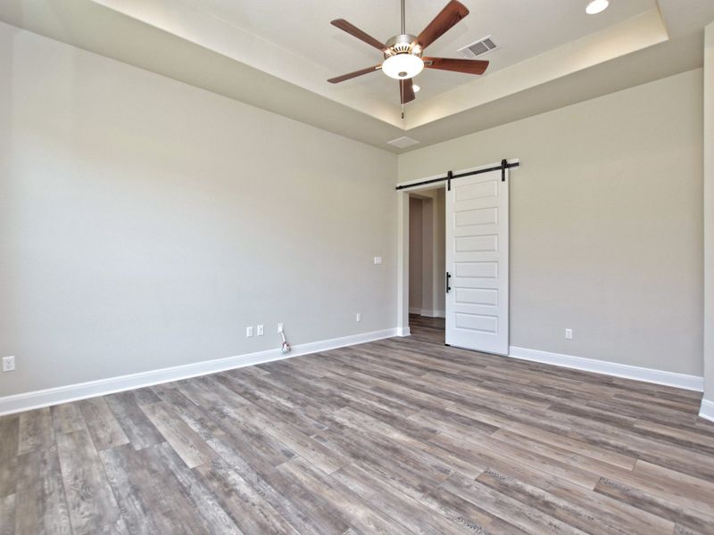 Representative unfurnished interior of a home built from the Siena III by Giddens Homes in Clearwater Ranch, Liberty Hill (Image 226).