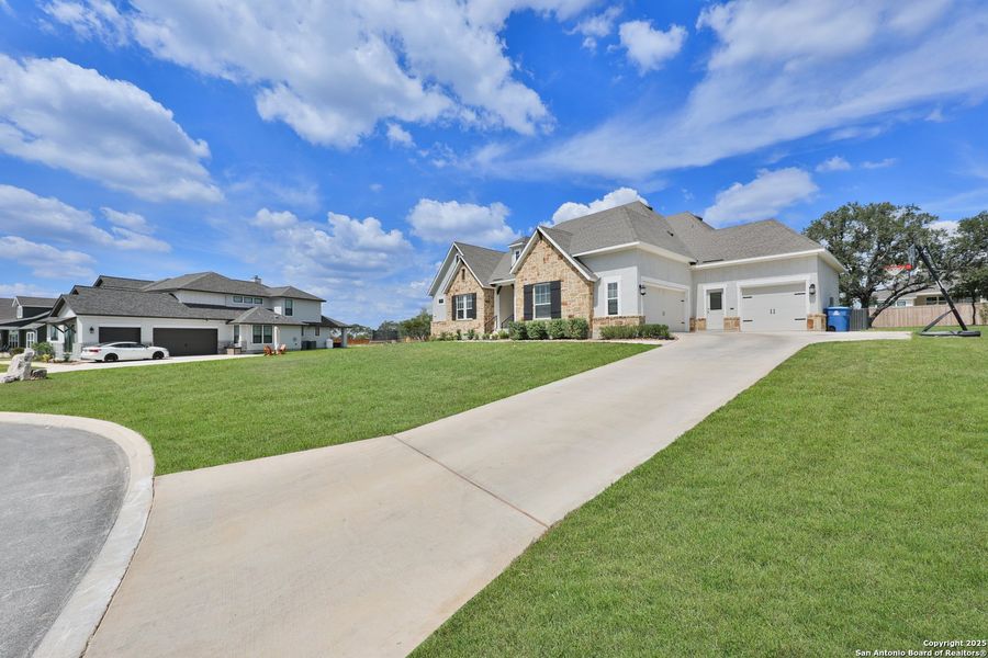 Image 44 of a home in Megans Landing – Half-Acre Homesites. Image 44 of a home in Megans Landing – Half-Acre Homesites.