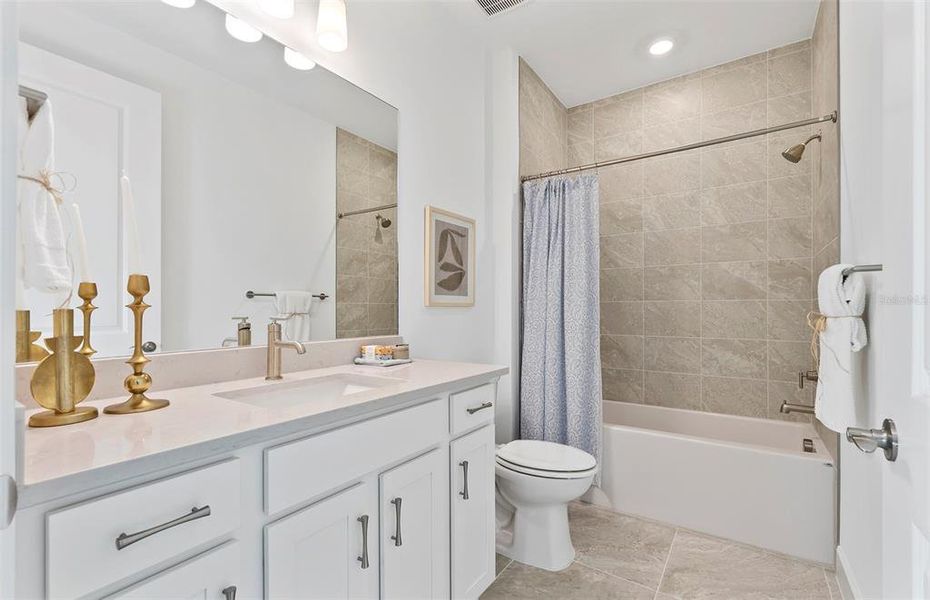 Furnished interior view inside a new home in Del Webb Catalina, Lakewood Ranch (Image 7). Furnished interior view inside a new home in Del Webb Catalina, Lakewood Ranch (Image 7).