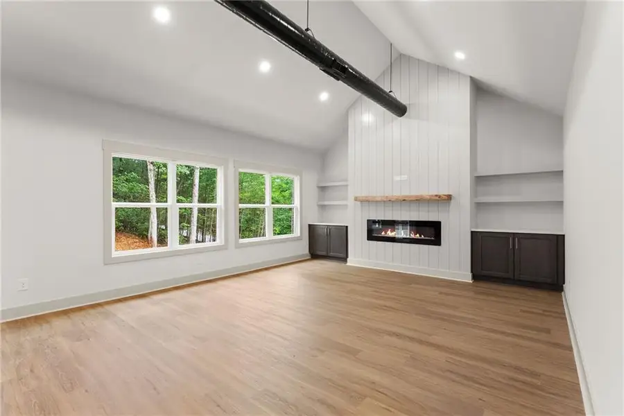 Spacious, unfurnished interior of a new home in , Baldwin (Image 26).