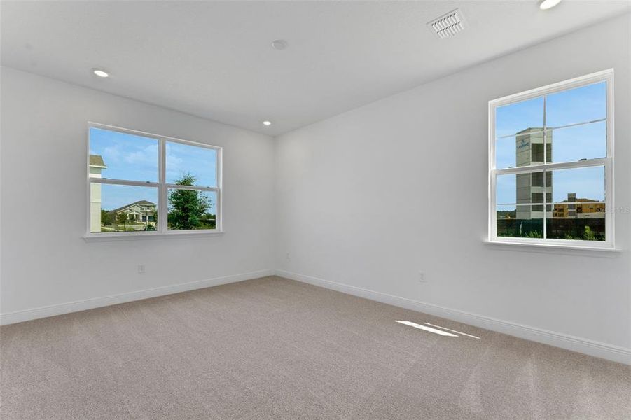 Spacious, unfurnished interior of a new home in Crossroads at Kelly Park, Apopka (Image 32).