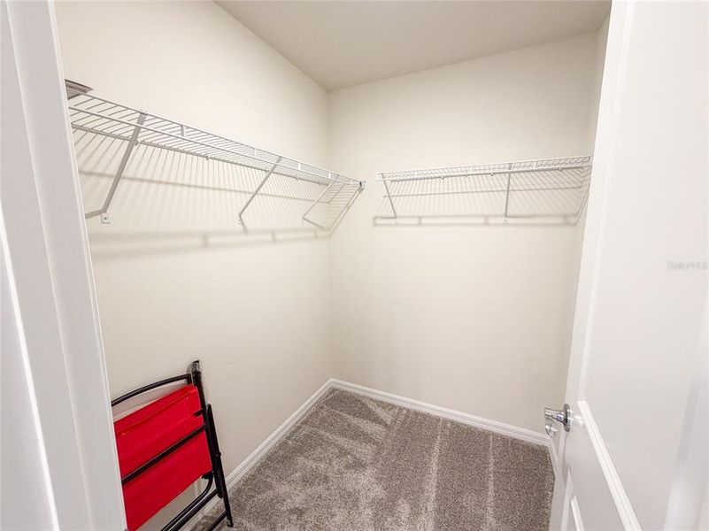 Spacious, unfurnished interior of a new home in , Orlando (Image 23).