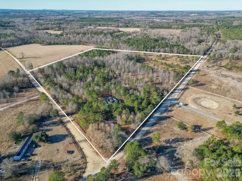 Image 40 of a home in .