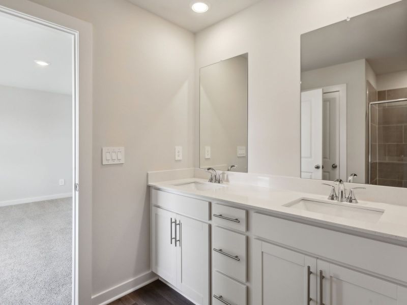 Nashville_Crestview_Dallas_Primary Bath_1758 Flora Grove.jpg Nashville_Crestview_Dallas_Primary Bath_1758 Flora Grove.jpg