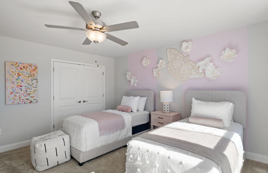 Representative furnished interior of a home built from the Hampton by Pulte Homes in Anderson Point, McDonough (Image 18).