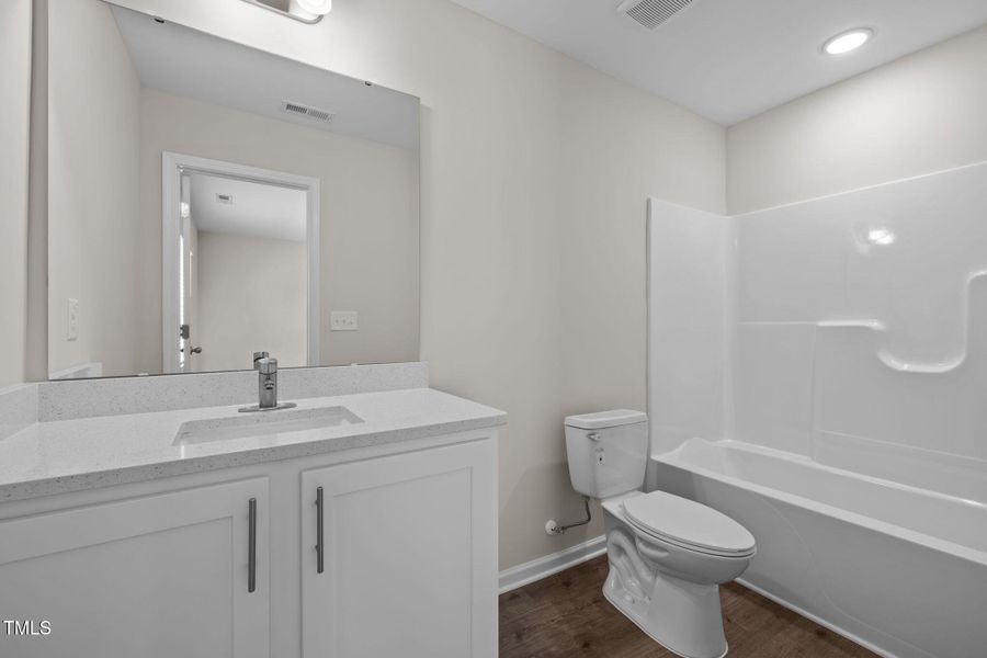 22-web-or-mls-5Z8A1468