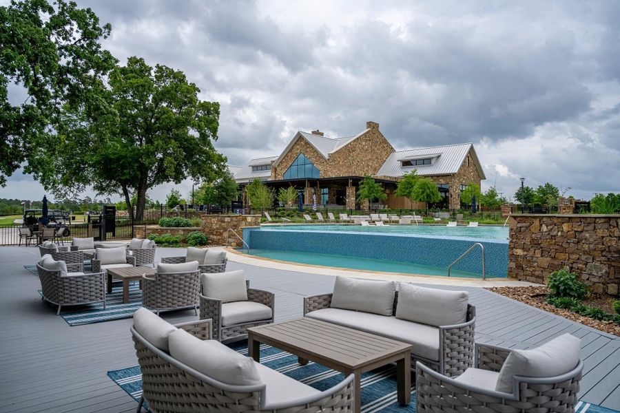 Community amenities in Del Webb in Chambers Creek, Willis (Image 3).