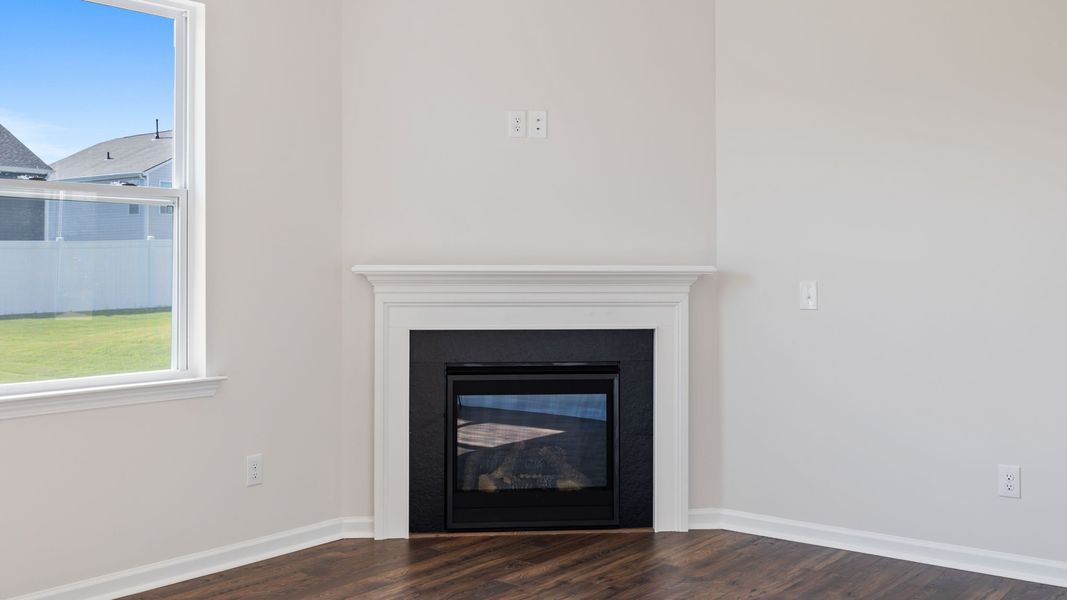 Spacious, unfurnished interior of a new home in Pine Lake Estates, Anderson (Image 19).