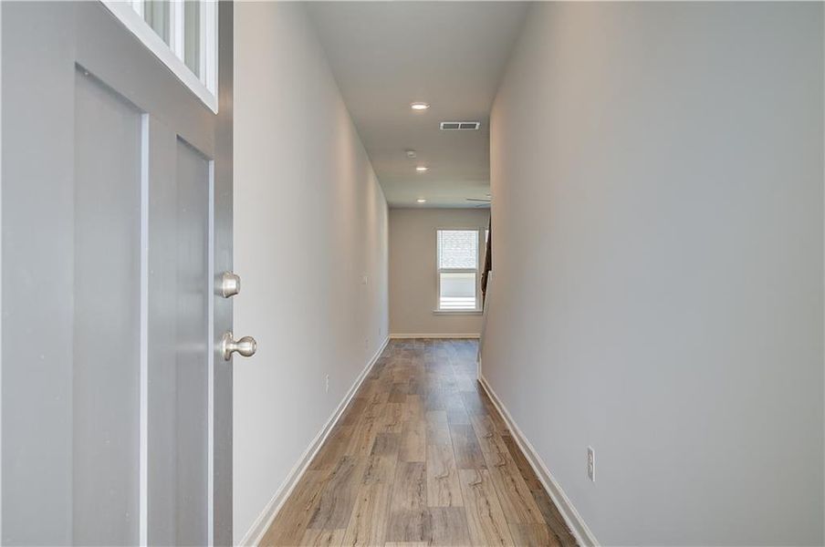 Spacious, unfurnished interior of a new home in Diamante, Stockbridge (Image 20).