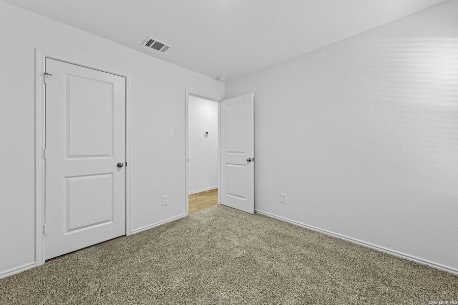 Spacious, unfurnished interior of a new home in Hickory Ridge, Elmendorf (Image 14).