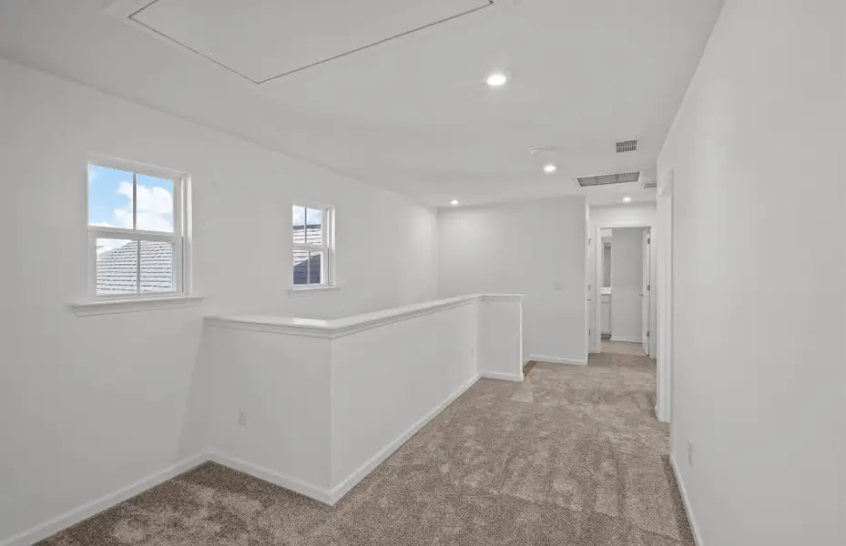 Spacious, unfurnished interior of a new home in Parkside Crossing, Charlotte (Image 49). Spacious, unfurnished interior of a new home in Parkside Crossing, Charlotte (Image 49).