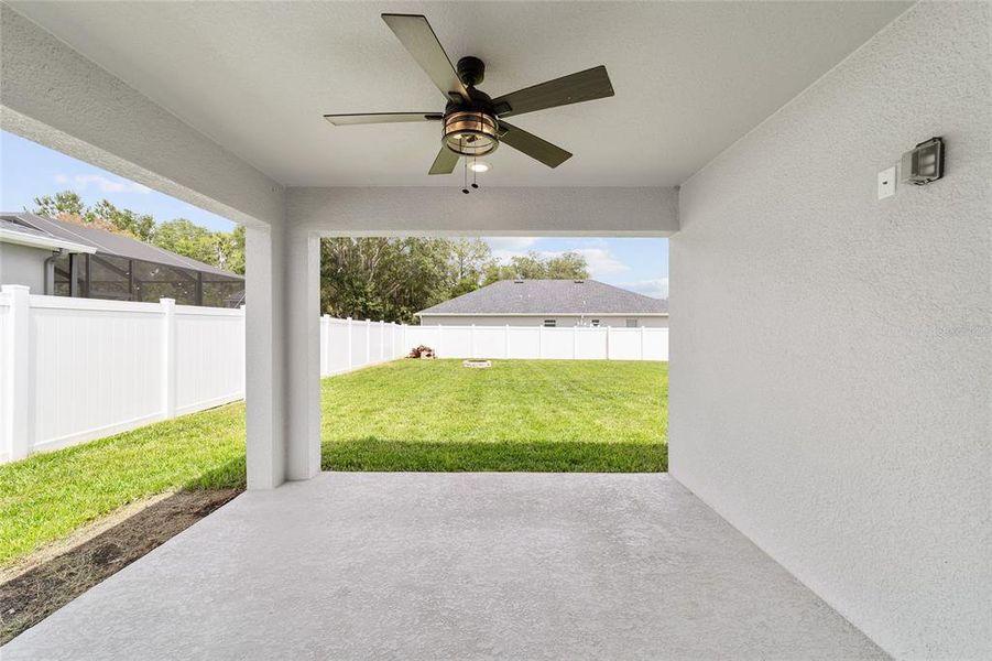 Exterior details and patio area of a home in , Ocala (Image 4). Exterior details and patio area of a home in , Ocala (Image 4).
