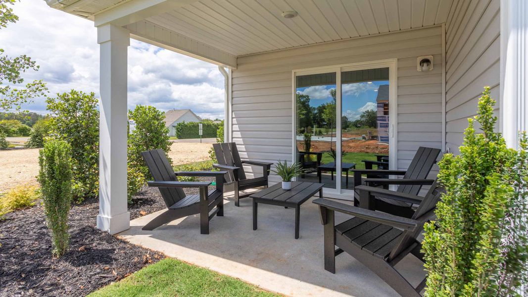 Furnished interior view inside a new home in River's Edge, Mayodan (Image 31).