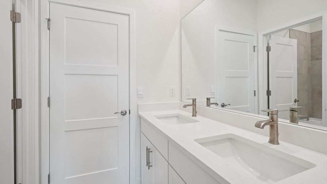 Image 27 representing the Camden by D.R. Horton in Buchanan Trails, Newberry, FL.