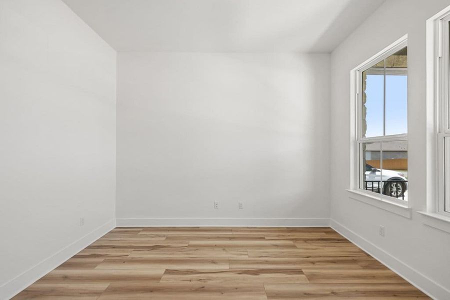 Spacious, unfurnished interior of a new home in Lariat, Liberty Hill (Image 23).