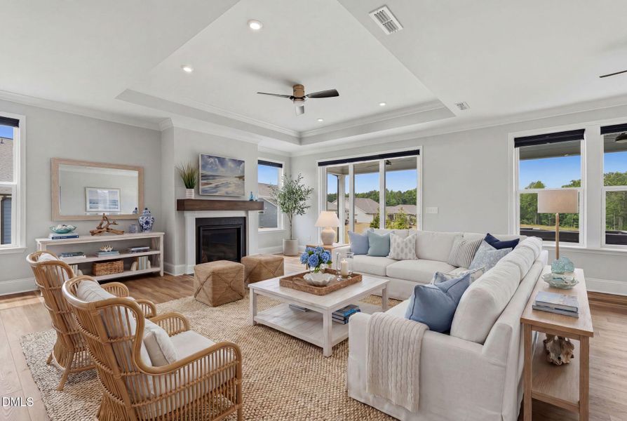 36-web-or-mls-DSC06567-_staging_familyro