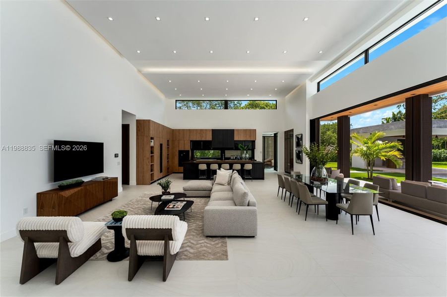 Community amenities in , Miami (Image 30).