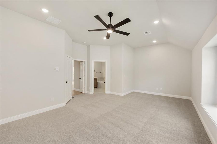 Spacious, unfurnished interior of a new home in Woodstone, Providence Village (Image 32). Spacious, unfurnished interior of a new home in Woodstone, Providence Village (Image 32).