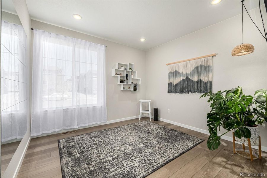 Furnished interior view inside a new home in , Aurora (Image 29).