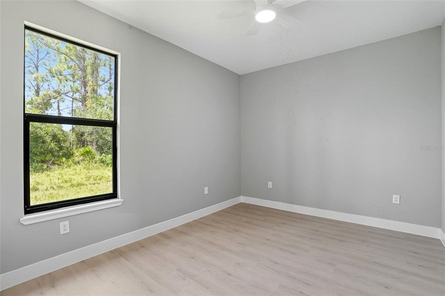 Spacious, unfurnished interior of a new home in , Lehigh Acres (Image 23).