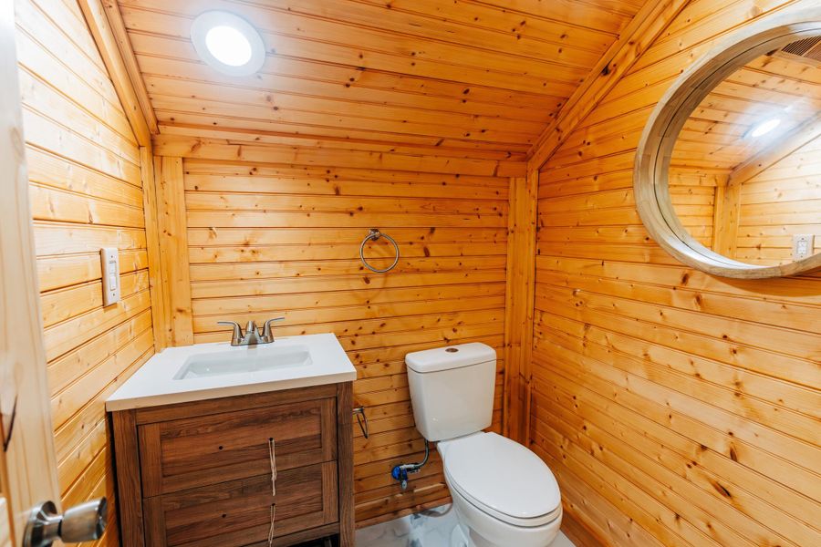 Image 37 of a home in .