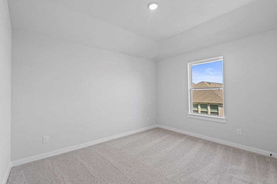 Spacious, unfurnished interior of a new home in Sienna 45', 50', Missouri City (Image 28).