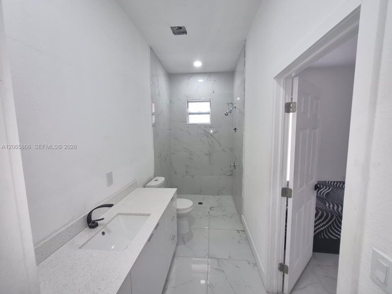 Image 51 of a home in .