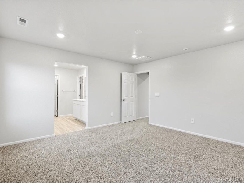 Spacious, unfurnished interior of a new home in , Windsor (Image 31).