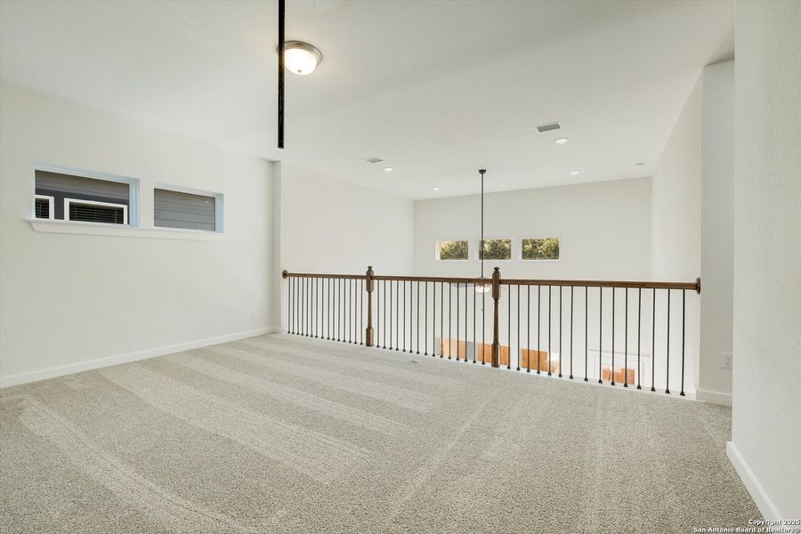 Spacious, unfurnished interior of a new home in Park Hill Commons, San Antonio (Image 25).