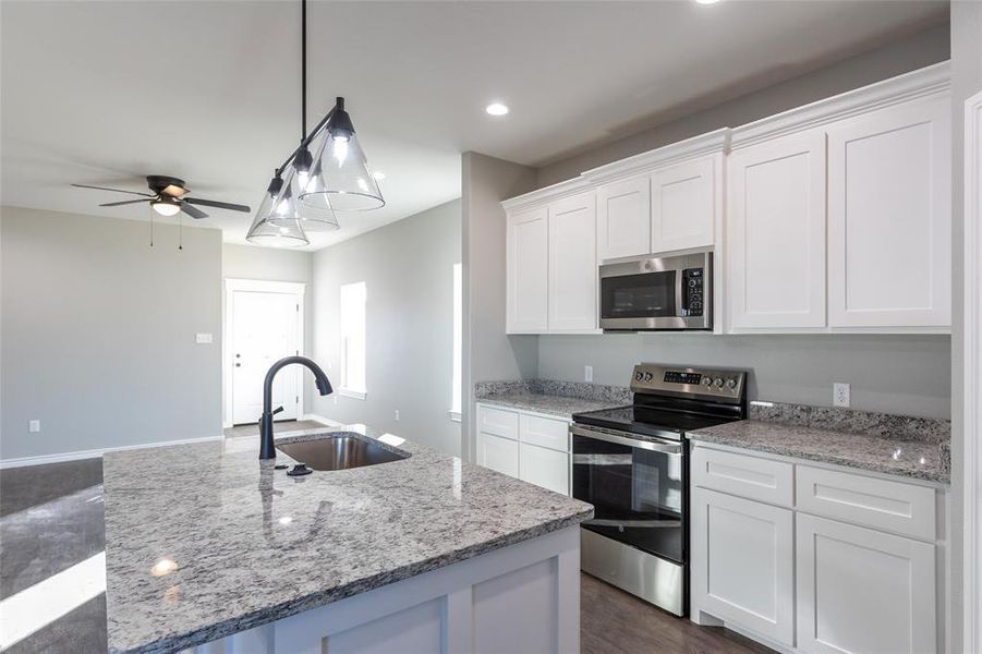 Furnished interior view inside a new home in , Abilene (Image 7).