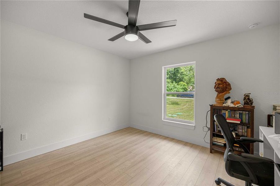 Spacious, unfurnished interior of a new home in , Belleview (Image 22).
