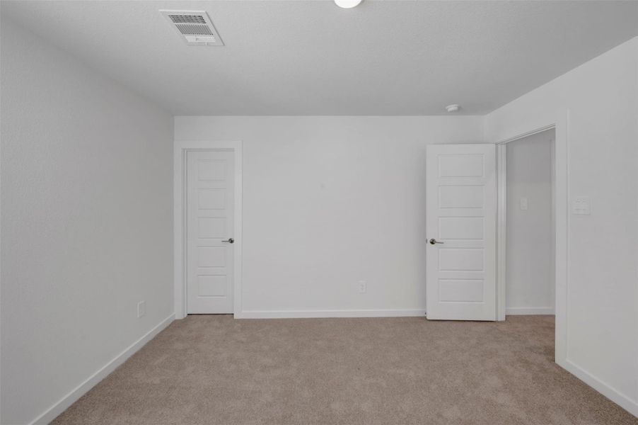 Spacious, unfurnished interior of a new home in Moran Ranch, Willis (Image 30).