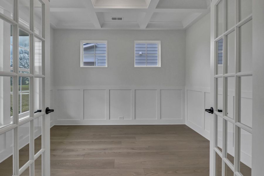 Spacious, unfurnished interior of a new home in Clubside Reserve at Summerlake, Lexington (Image 37).