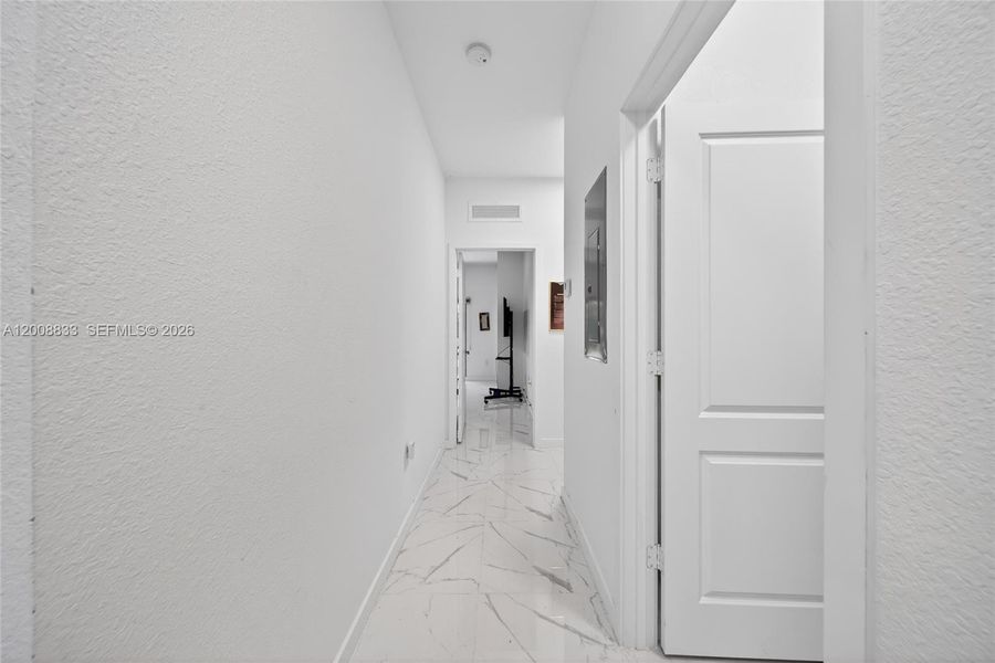 Spacious, unfurnished interior of a new home in , Miami (Image 22).