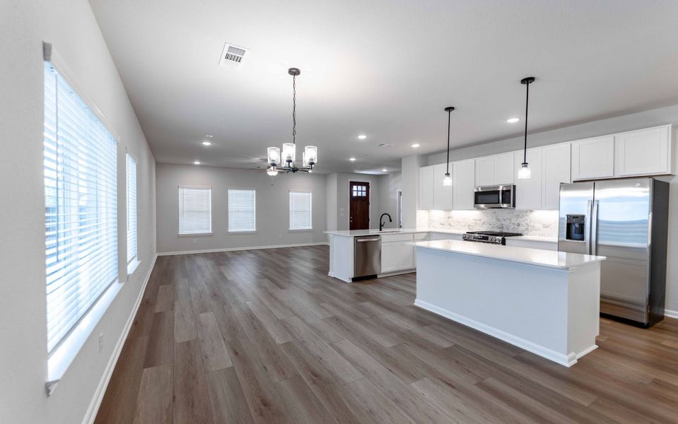 Image 14 of a home in Solterra. Image 14 of a home in Solterra.