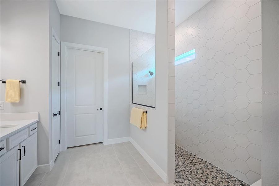 Furnished interior view inside a new home in Del Webb Stone Creek, Ocala (Image 34).