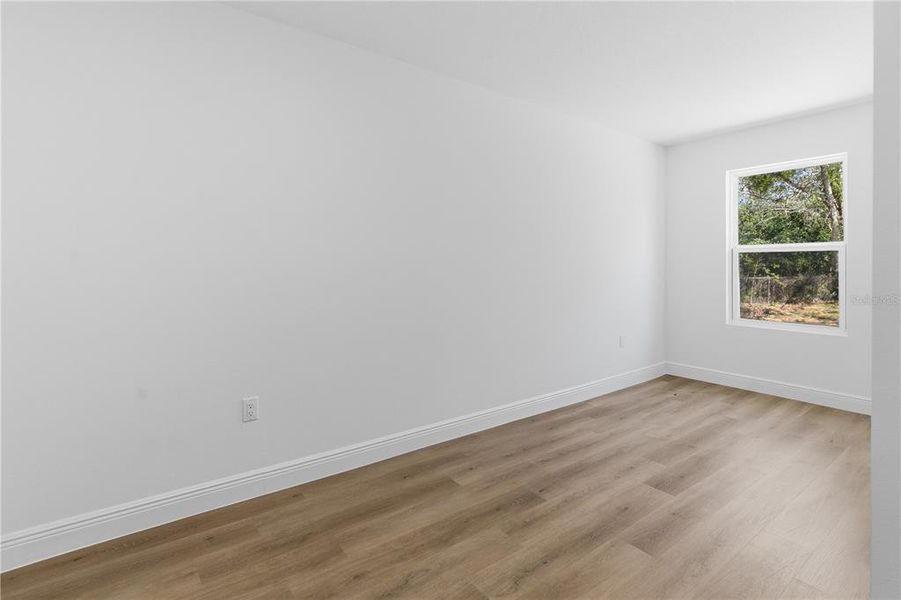 Spacious, unfurnished interior of a new home in , Altamonte Springs (Image 11).