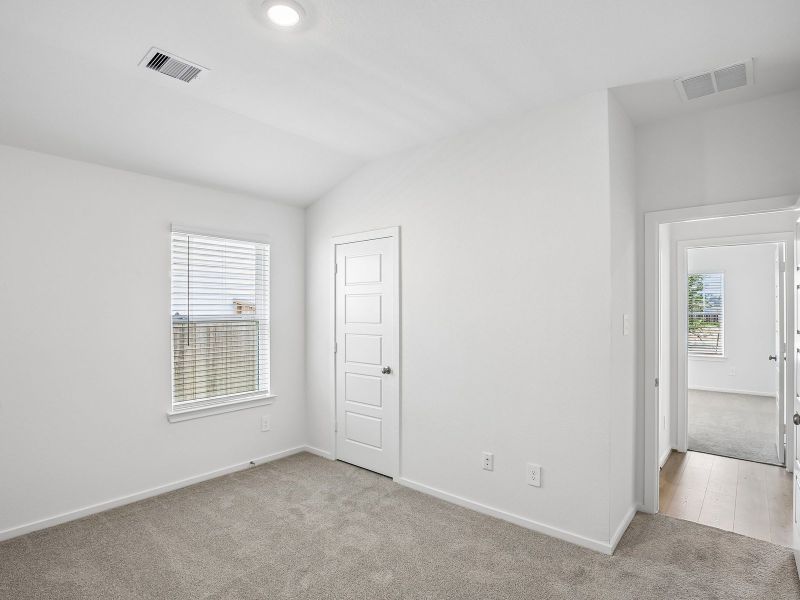 Spacious, unfurnished interior of a new home in Riviera Pines - Classic Series, Huffman (Image 15).