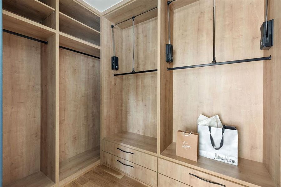 Furnished interior view inside a new home in , Dallas (Image 6).