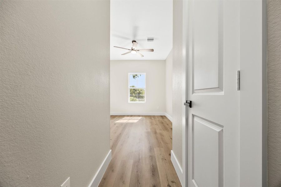 Spacious, unfurnished interior of a new home in , Houston (Image 19).