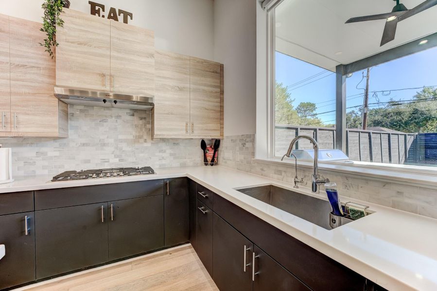 Furnished interior view inside a new home in Avondale, Houston (Image 35).