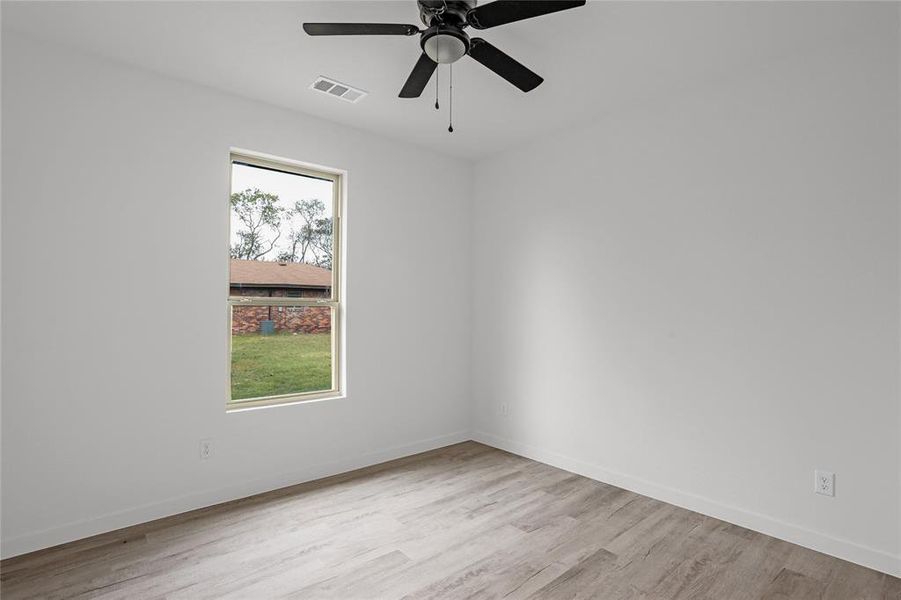 Spacious, unfurnished interior of a new home in , Terrell (Image 24).