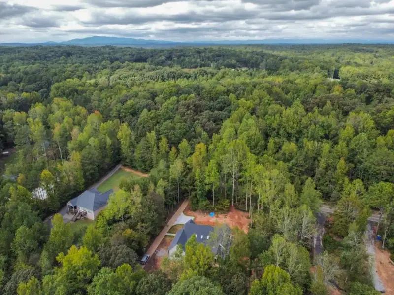 Natural landscape and outdoor views near in Cumming (Image 7). Natural landscape and outdoor views near in Cumming (Image 7).
