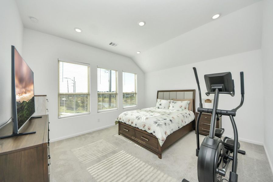 Furnished interior view inside a new home in Cross Creek Ranch, Fulshear (Image 26).